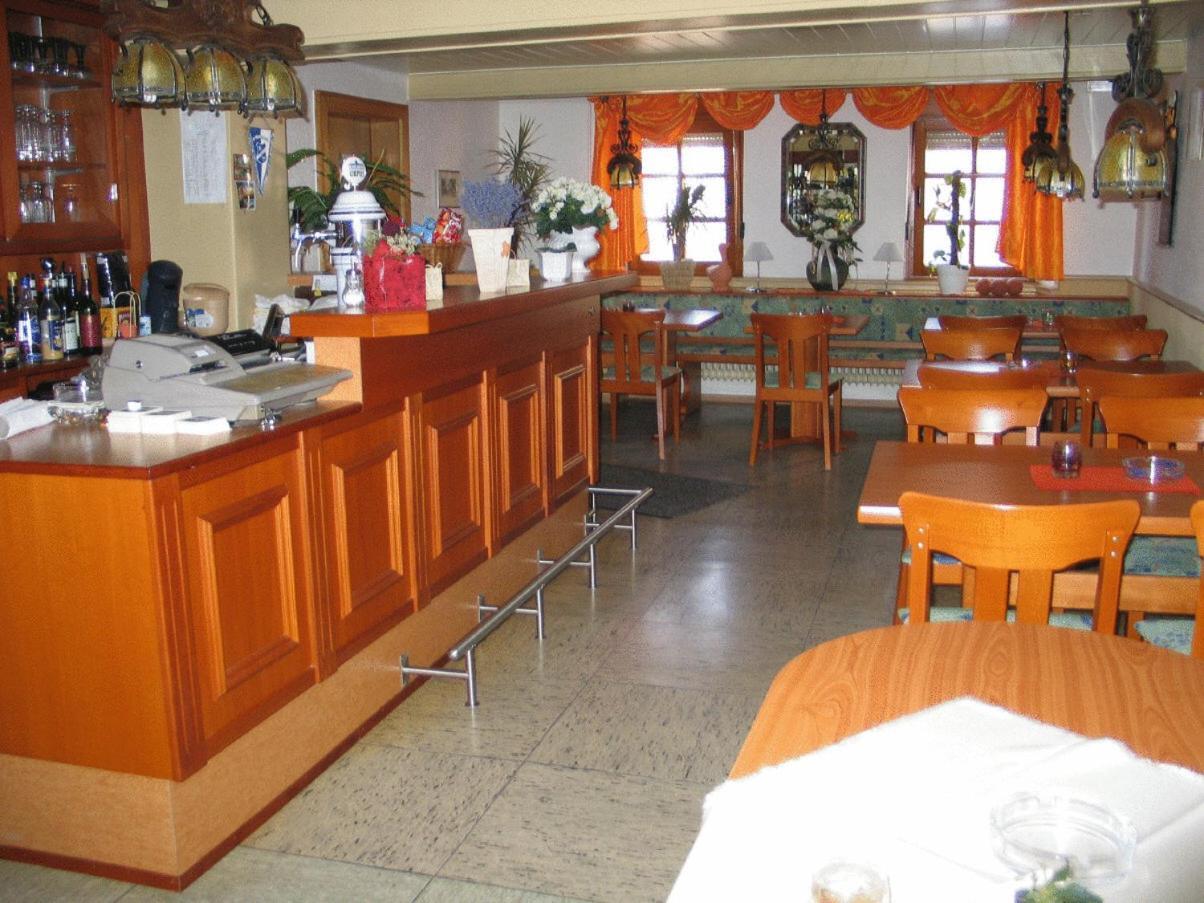 Gasthaus Zur Krone Feilbingert Bagian luar foto